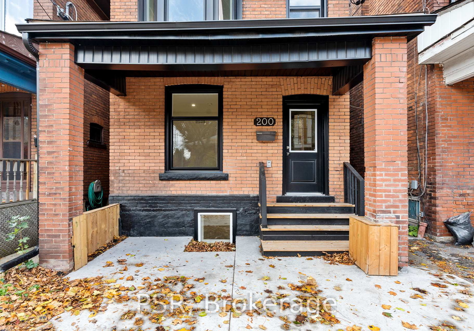 200-sanford-avenue-s-hamilton-ontario-x12580264