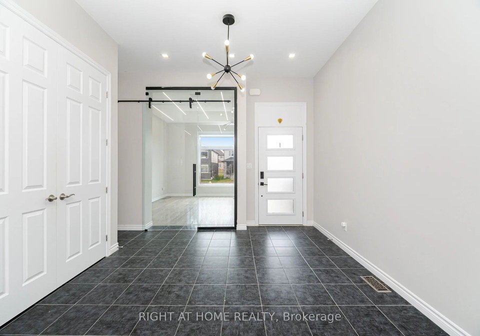 101-sass-crescent-brant-ontario-x12580558