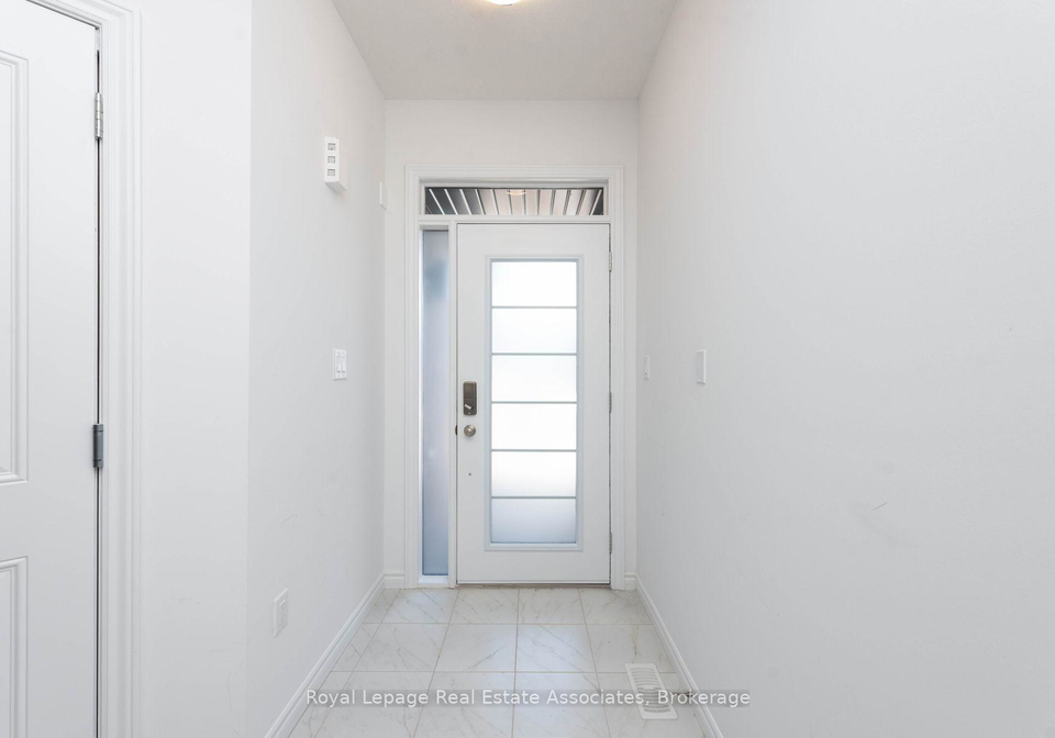3985-crown-street-lincoln-ontario-x12580648