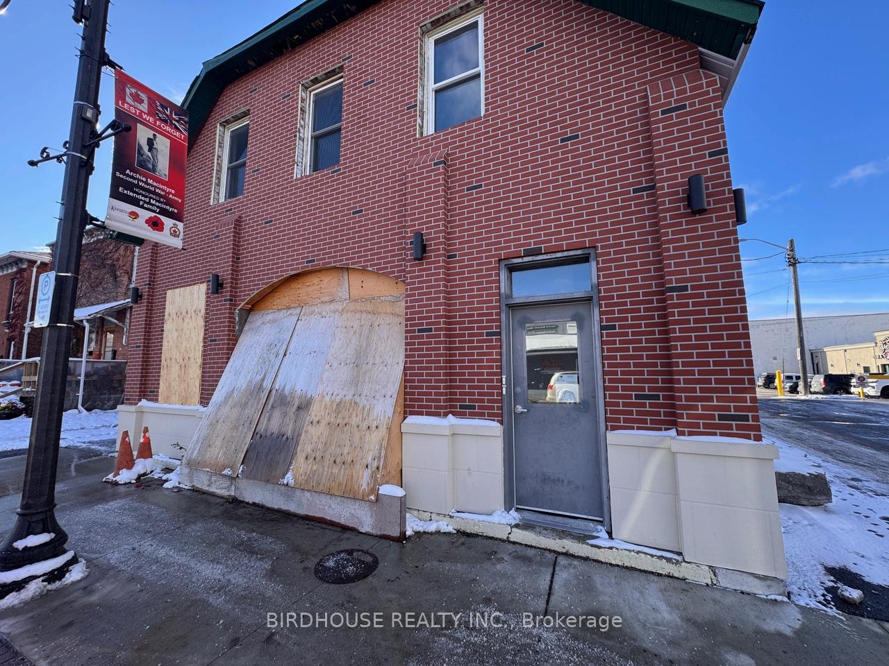 19-cambridge-street-s-kawartha-lakes-ontario-x12581234