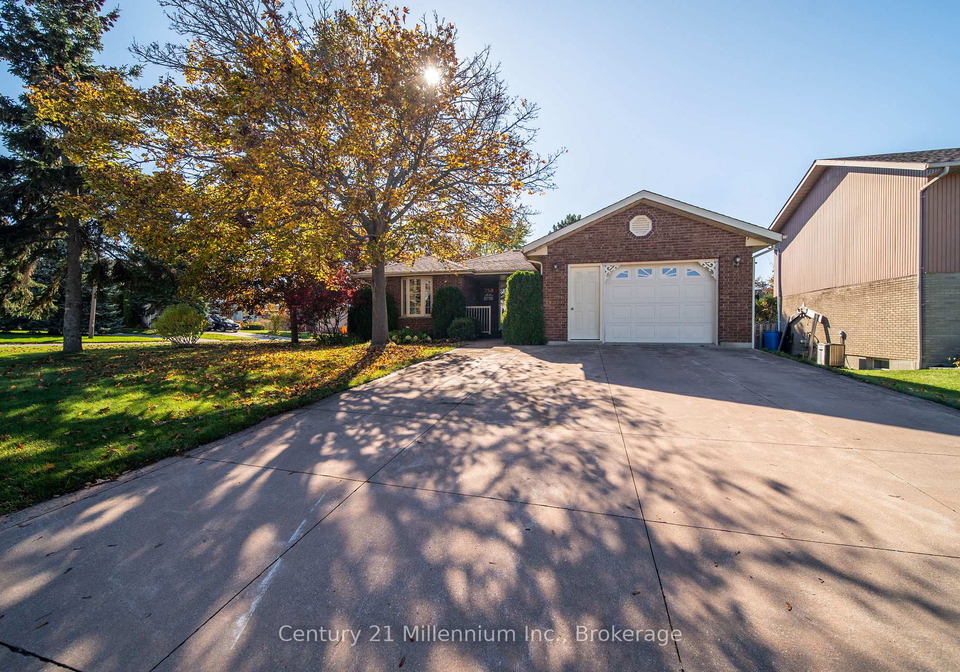 750-baird-street-kincardine-ontario-x12581580