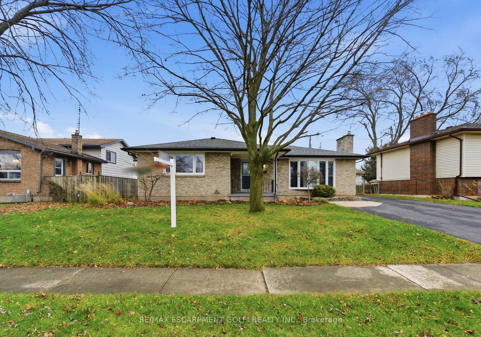22-colonial-street-welland-ontario-x12581970