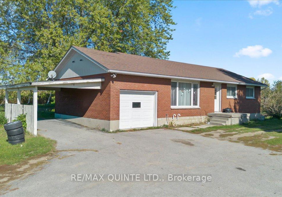 18-conley-road-prince-edward-county-ontario-x12582004