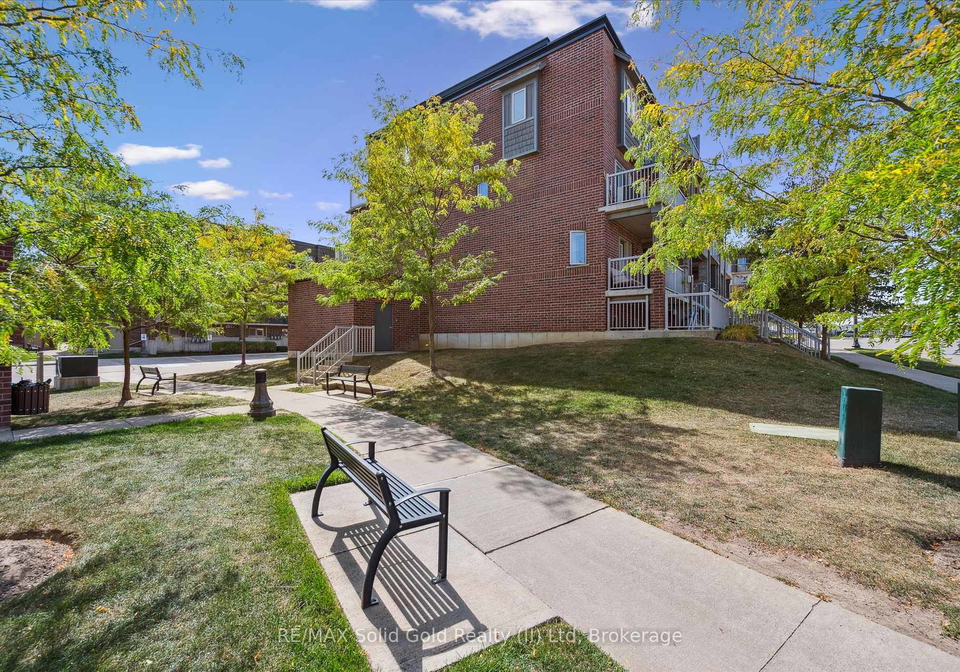 24-sienna-street-kitchener-ontario-x12582012