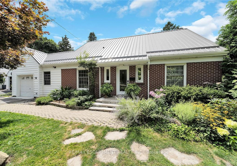 14-simcoe-boulevard-norfolk-ontario-x12582052