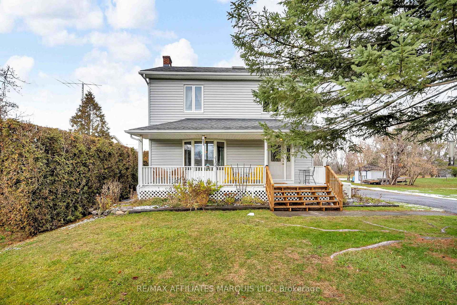 17439-county-road-18-e-south-stormont-ontario-x12582374