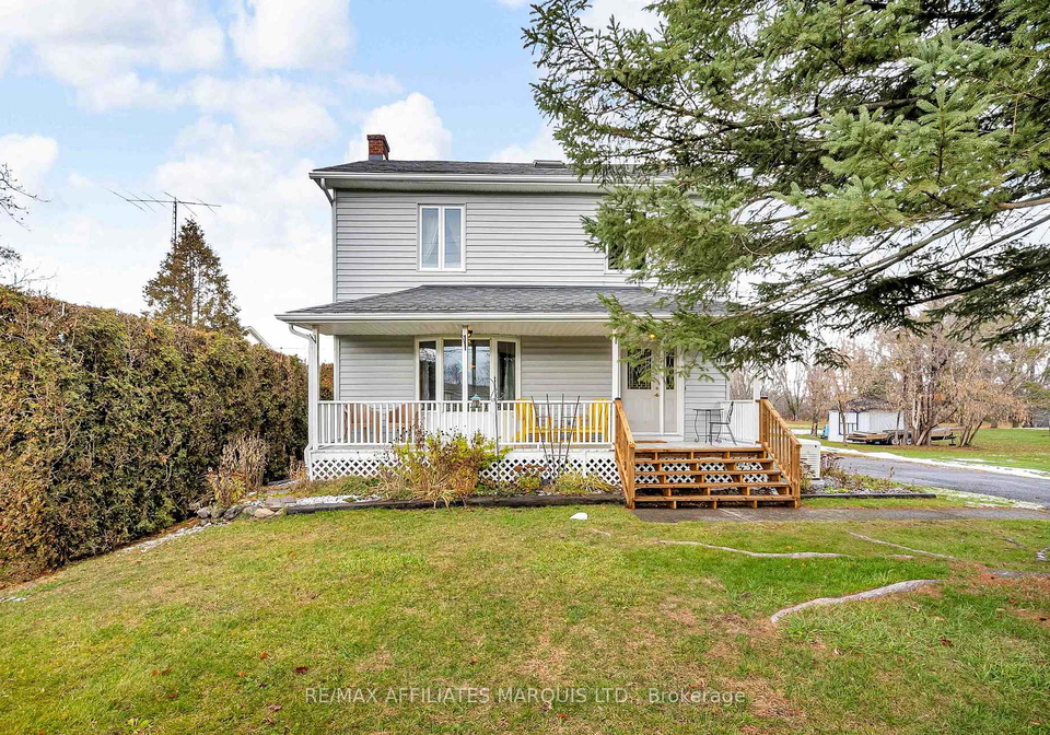 17439-county-road-18-e-south-stormont-ontario-x12582374