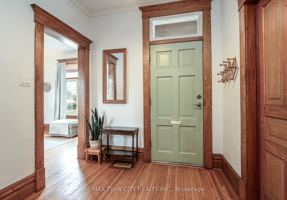 43-st-patrick-street-goderich-ontario-x12582394