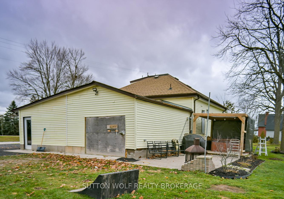 1748-mckenzie-street-adelaide-metcalfe-ontario-x12582538