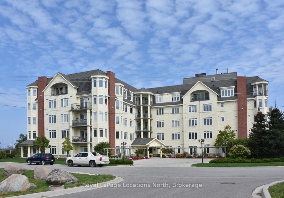 10-bay-street-e-blue-mountains-ontario-x12582752