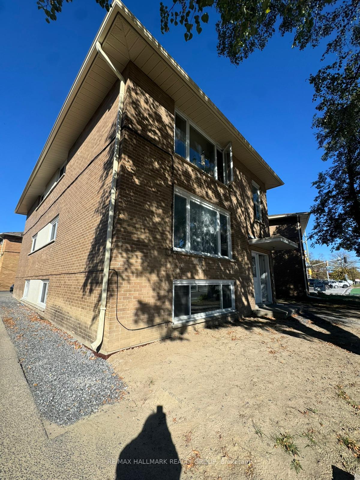 605-donald-street-overbrook-castleheights-and-area-ottawa-ontario-x12583010