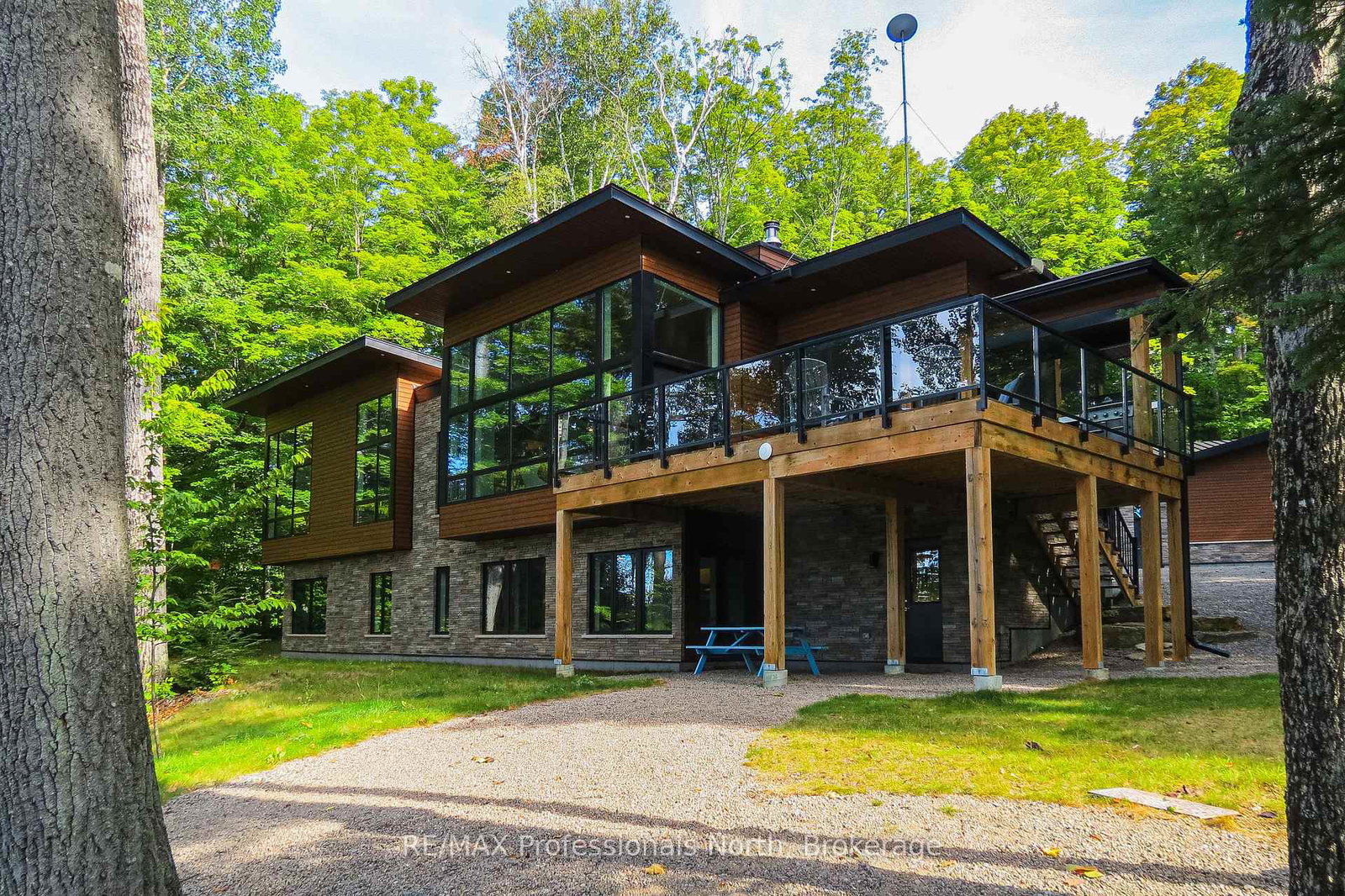 1237-burlywood-trail-dysart-et-al-ontario-x12583016