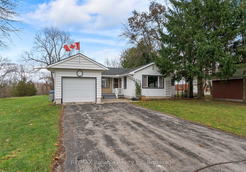 77836-london-road-huron-east-ontario-x12583098