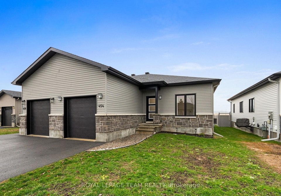 454-arora-crescent-north-dundas-ontario-x12584058