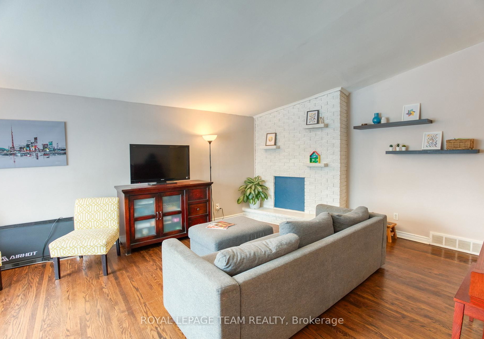 2010-featherston-drive-ottawa-ontario-x12584366
