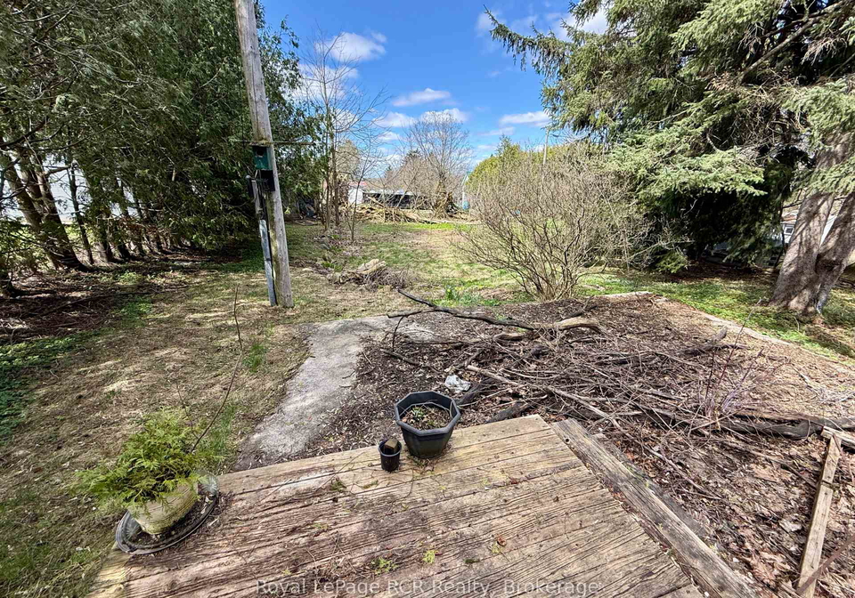 4-main-street-n-brockton-ontario-x12584946