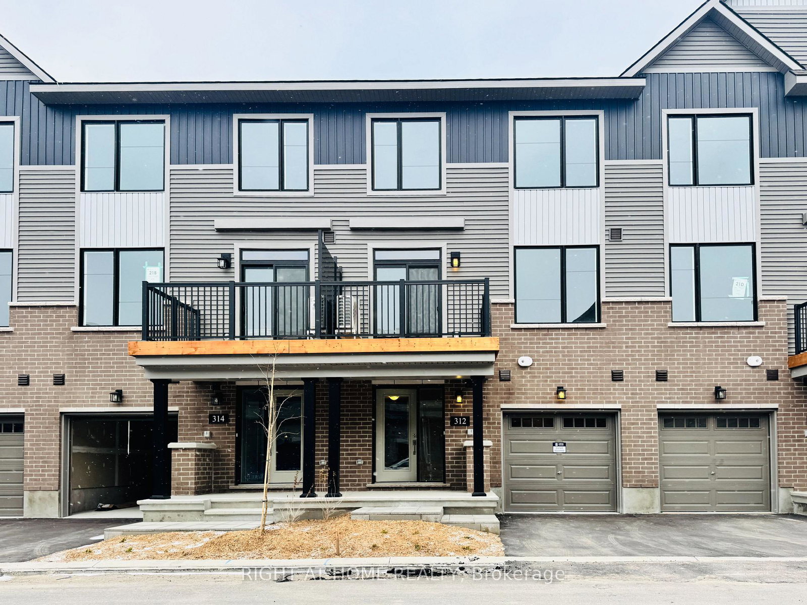312-clearpath-private-kanata-ontario-x12585670