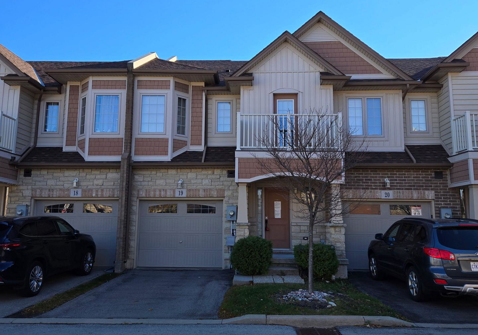 7-lakelawn-road-grimsby-ontario-x12585894