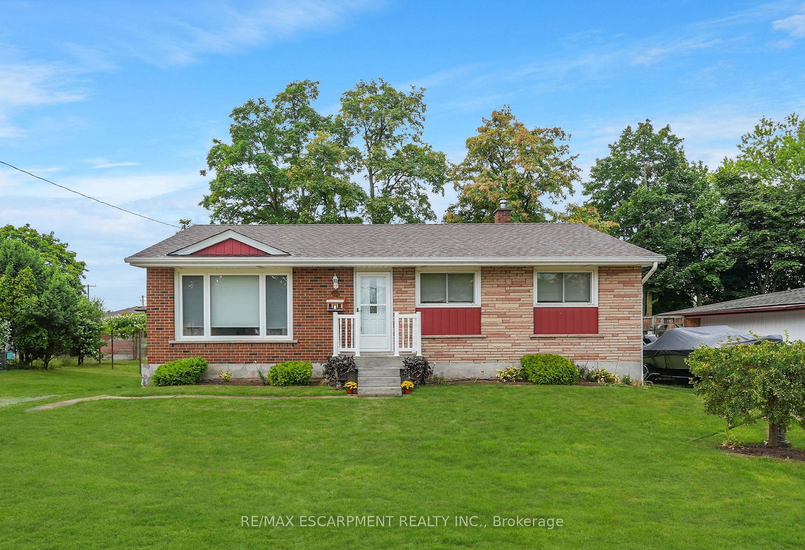 11-kelson-avenue-n-grimsby-ontario-x12586128