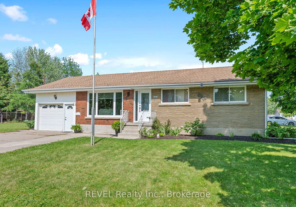 32-hanson-drive-n-st-catharines-ontario-x12586196