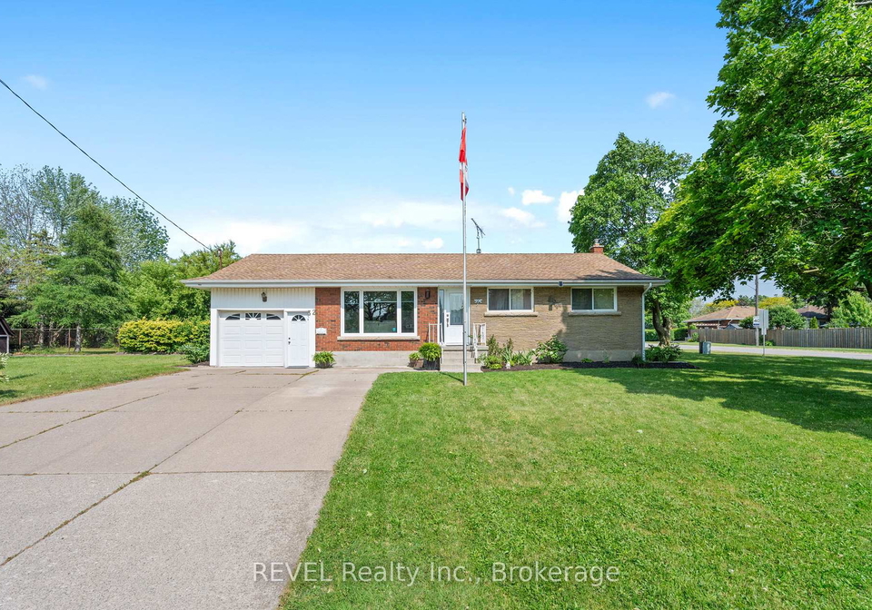 32-hanson-drive-n-st-catharines-ontario-x12586196