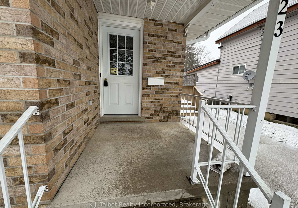 23-coleman-street-huron-east-ontario-x12586238