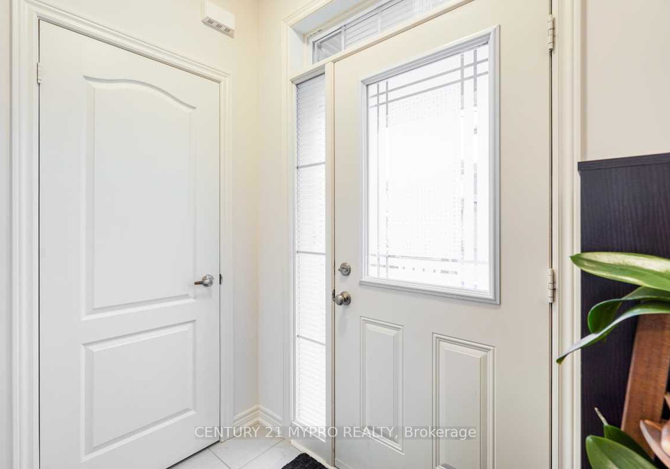 26-silver-meadows-gardens-n-hamilton-ontario-x12586262