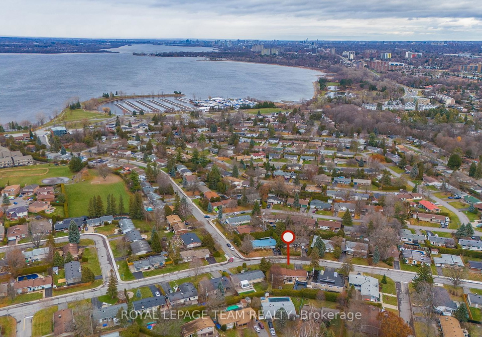 62-crystal-beach-drive-ottawa-ontario-x12586752