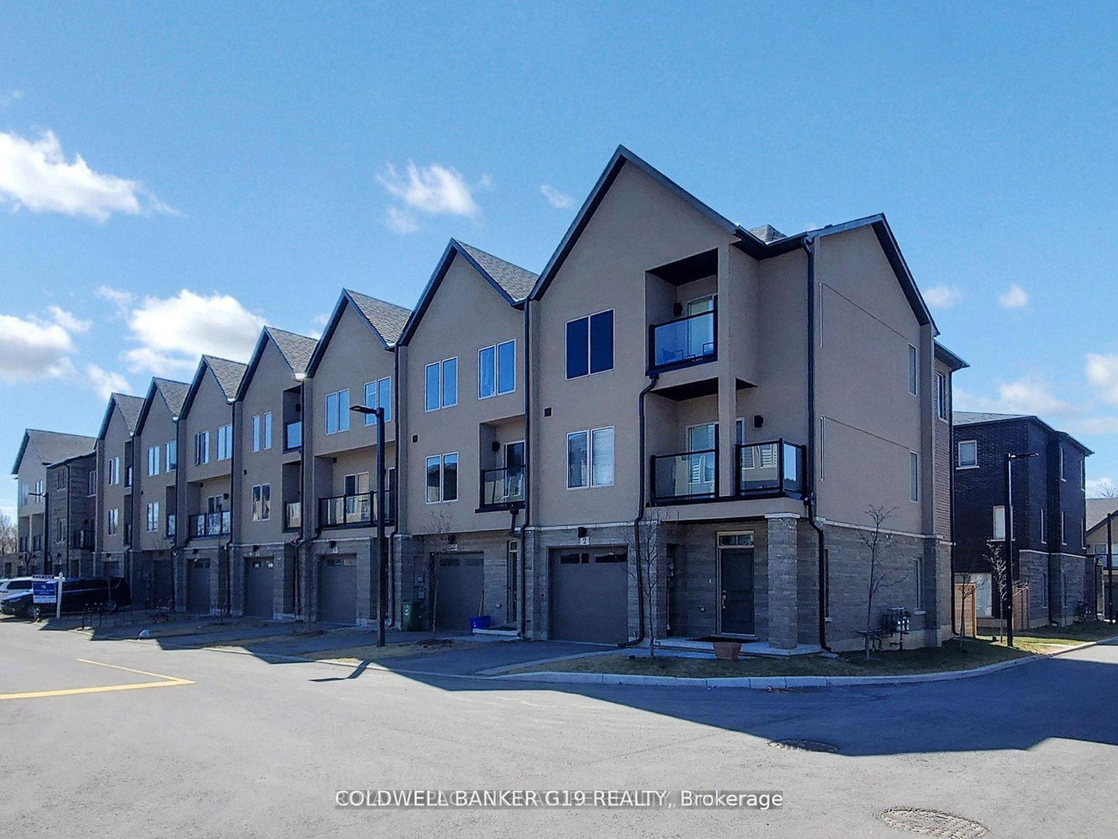 12-raspberry-lane-hamilton-ontario-x12587542