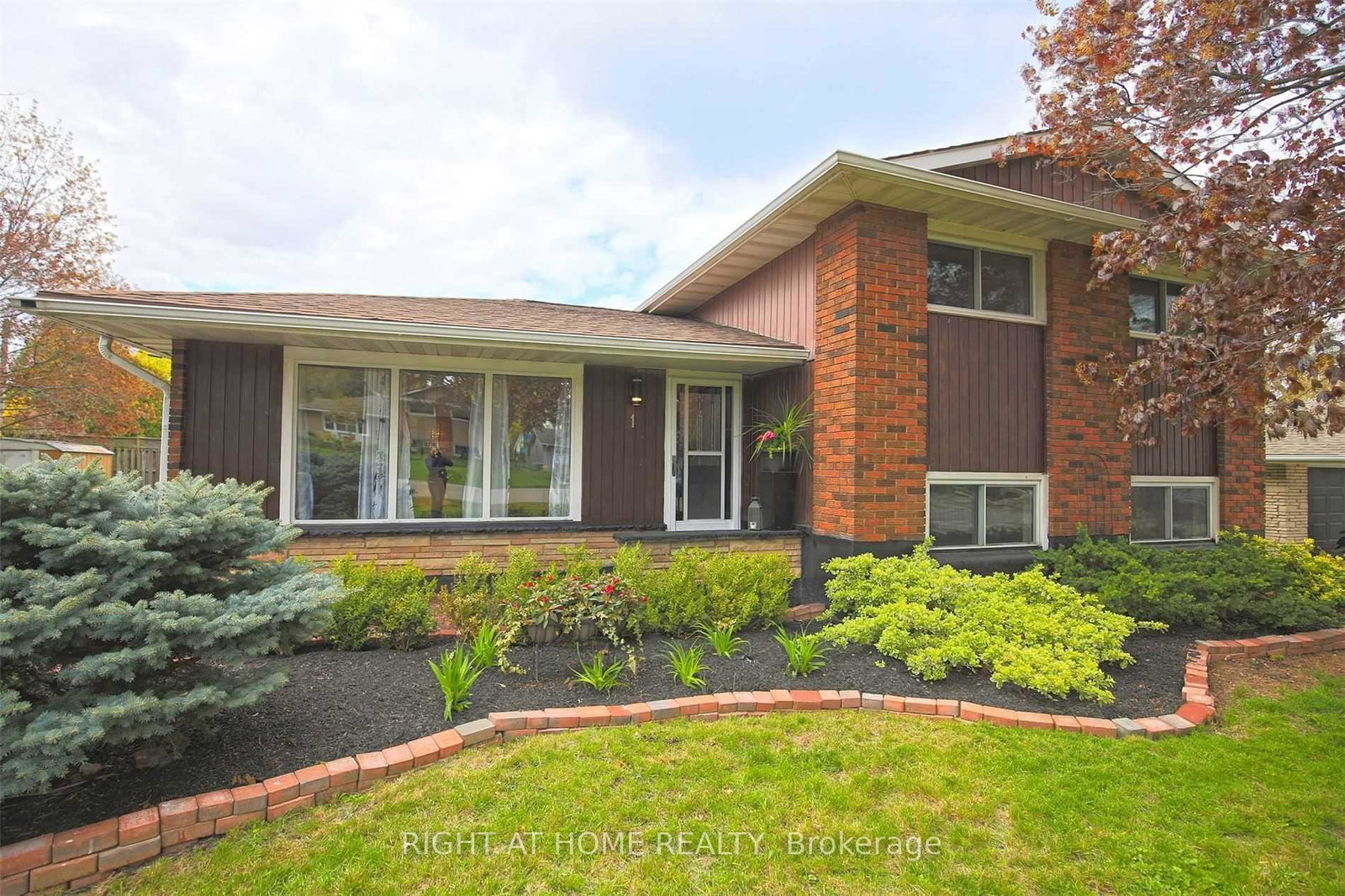 1-bendamere-drive-grimsby-ontario-x12588136