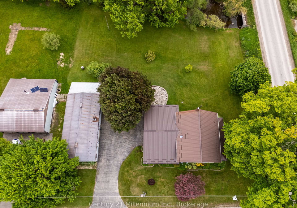 85695-st-helens-line-ashfield-colborne-wawanosh-ontario-x12589102