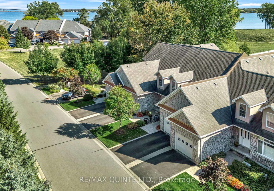 24-gracefield-lane-belleville-ontario-x12589772