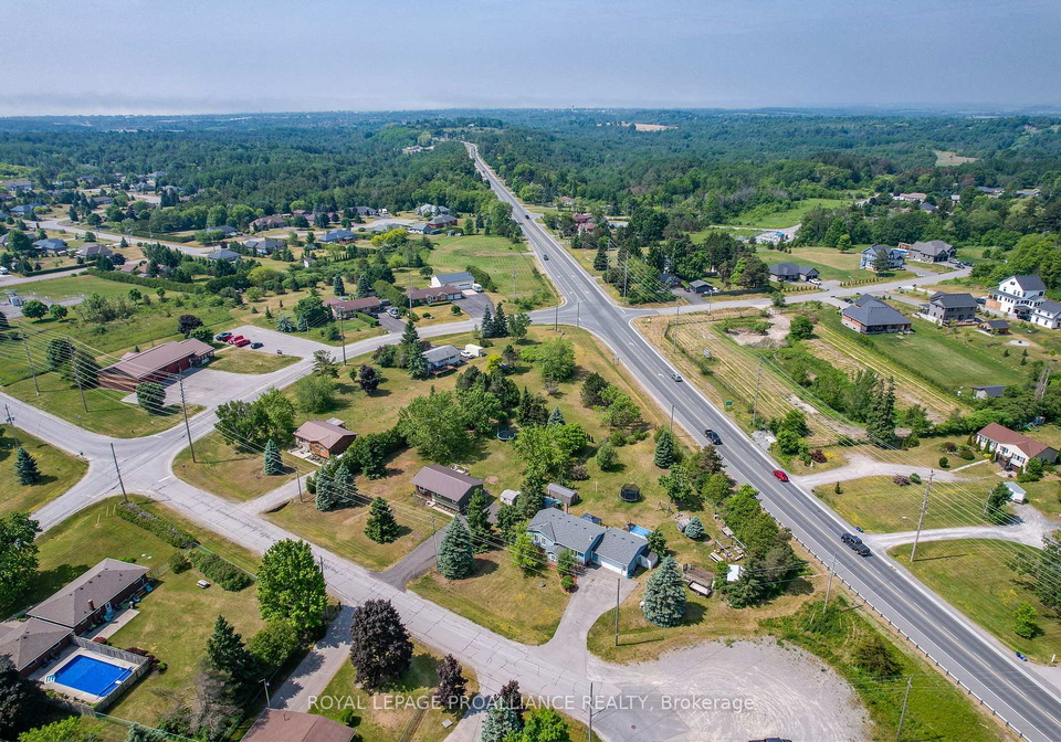 8-oriole-crescent-hamilton-township-ontario-x12590106