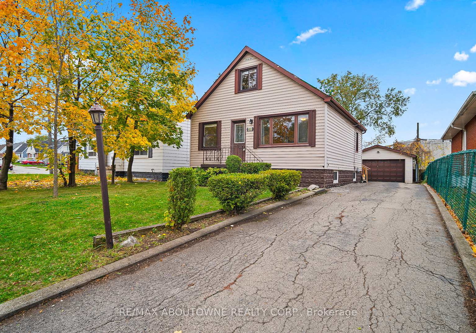 661-brighton-avenue-hamilton-ontario-x12590734