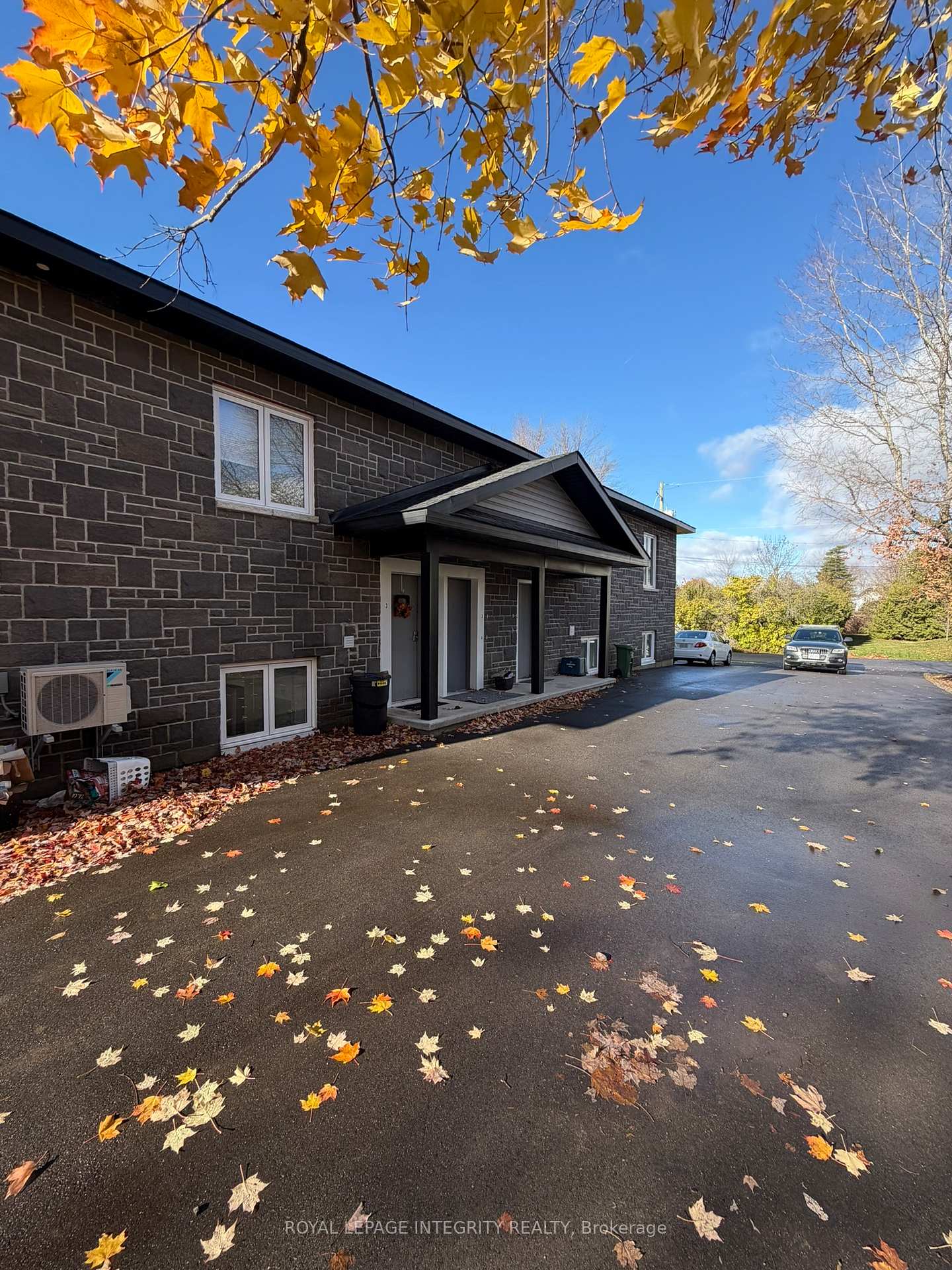 82-christopher-hamilton-street-stittsville-munster-richmond-ottawa-ontario-x12590744