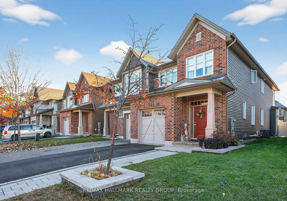 332-gracewood-crescent-ottawa-ontario-x12590844