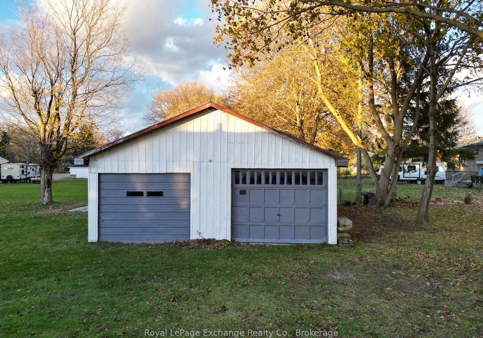 19-park-street-huron-kinloss-ontario-x12591034