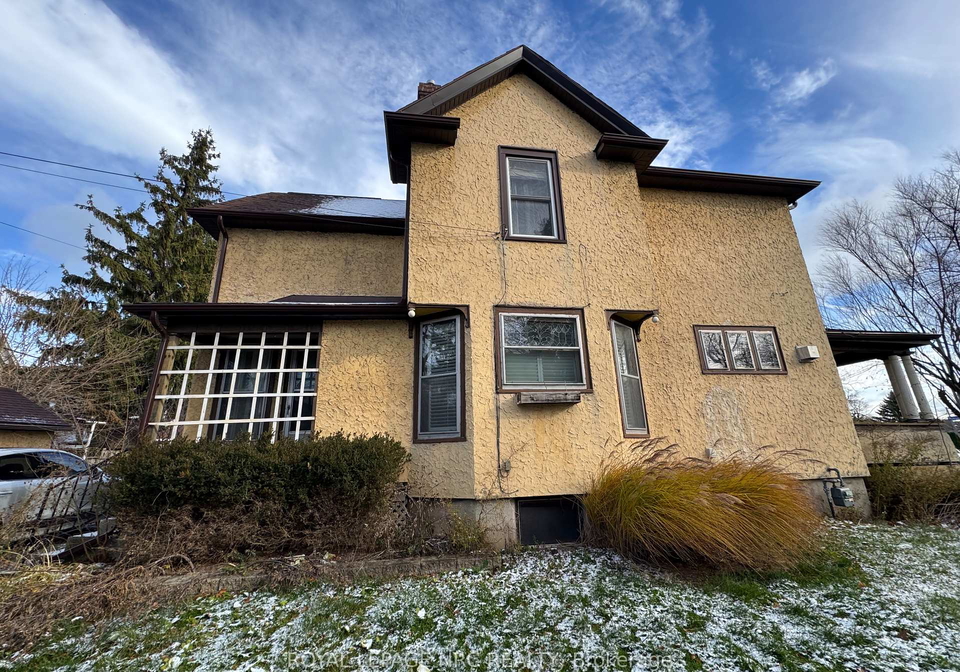 4579-eastwood-crescent-niagara-falls-ontario-x12591154