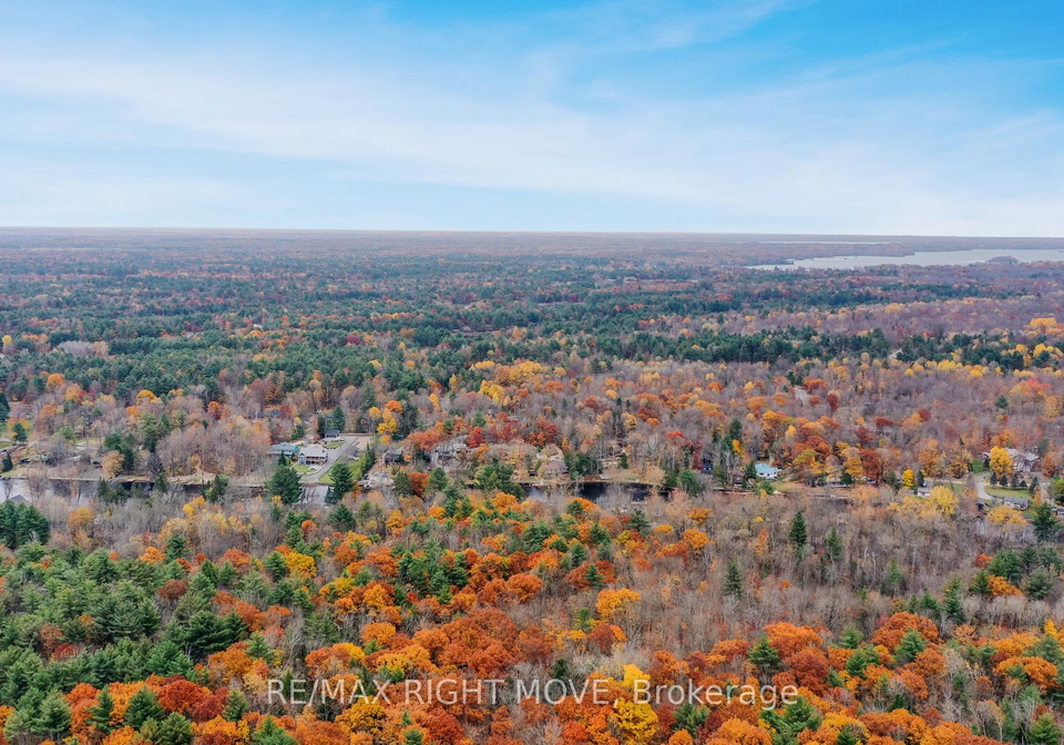 1025-davis-drive-gravenhurst-ontario-x12591180