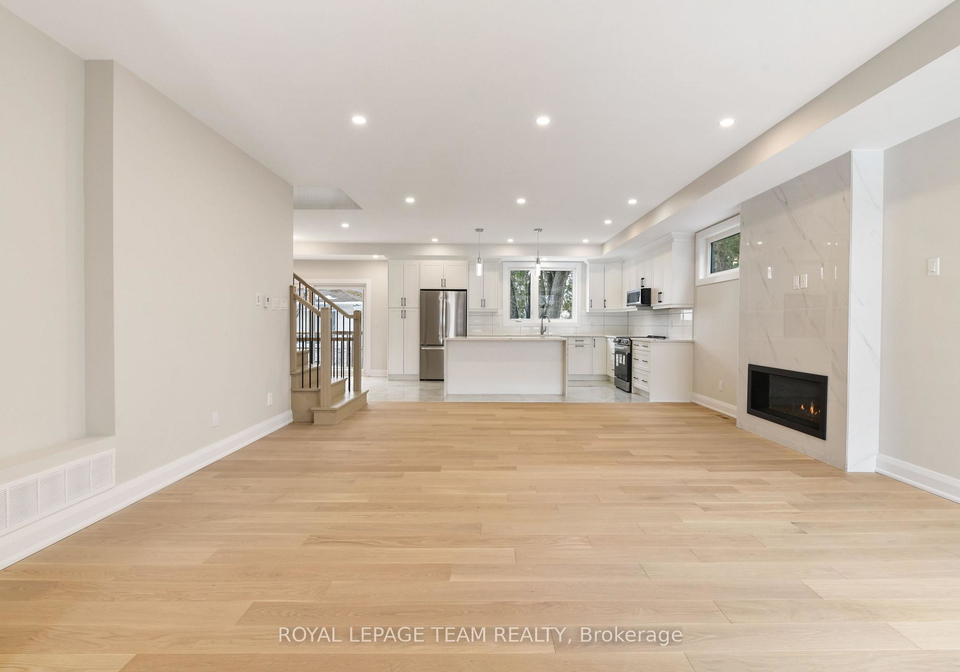 845-melfa-crescent-ottawa-ontario-x12591592