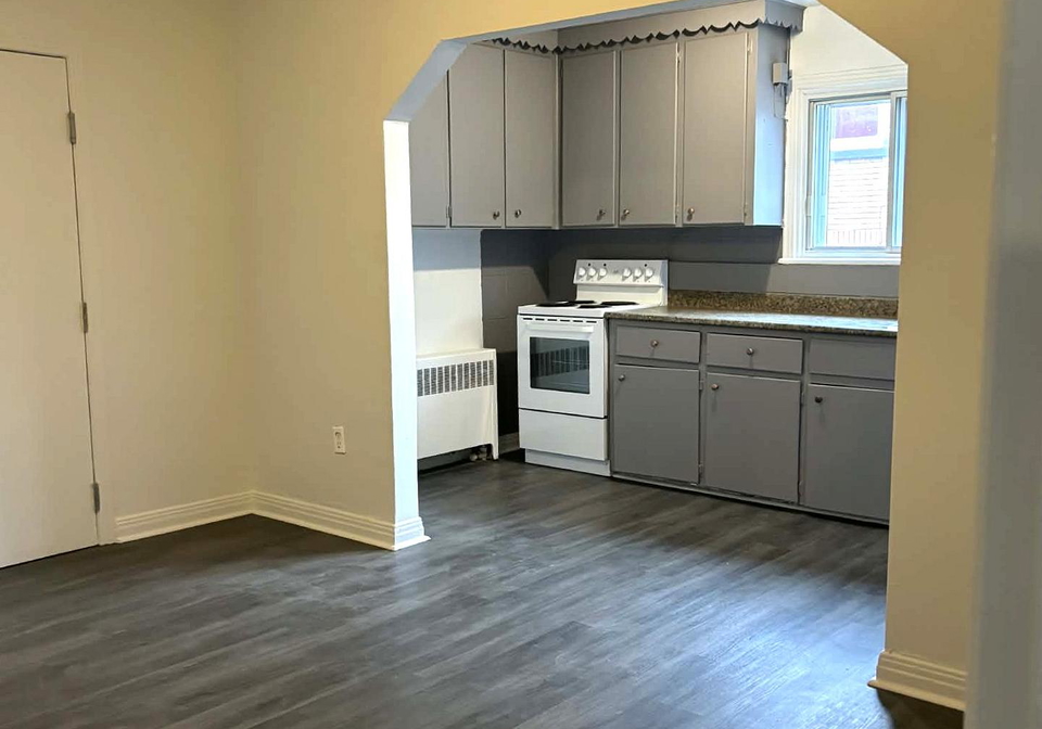 187-bradley-avenue-ottawa-ontario-x12592050