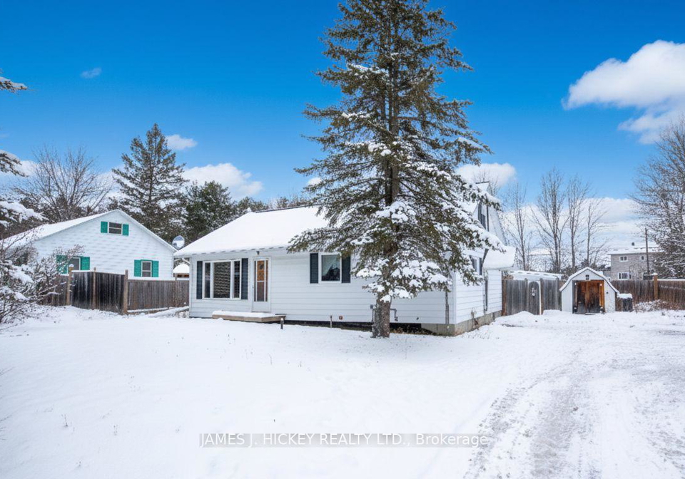 33504-highway-17-highway-deep-river-ontario-x12592326