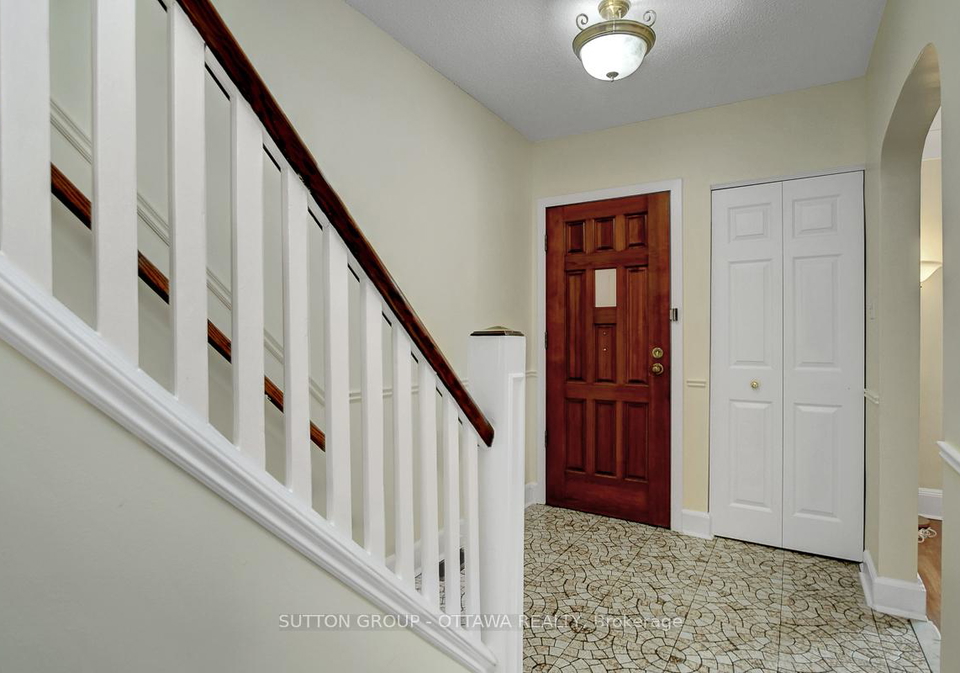 200-breezehill-avenue-n-ottawa-ontario-x12592434