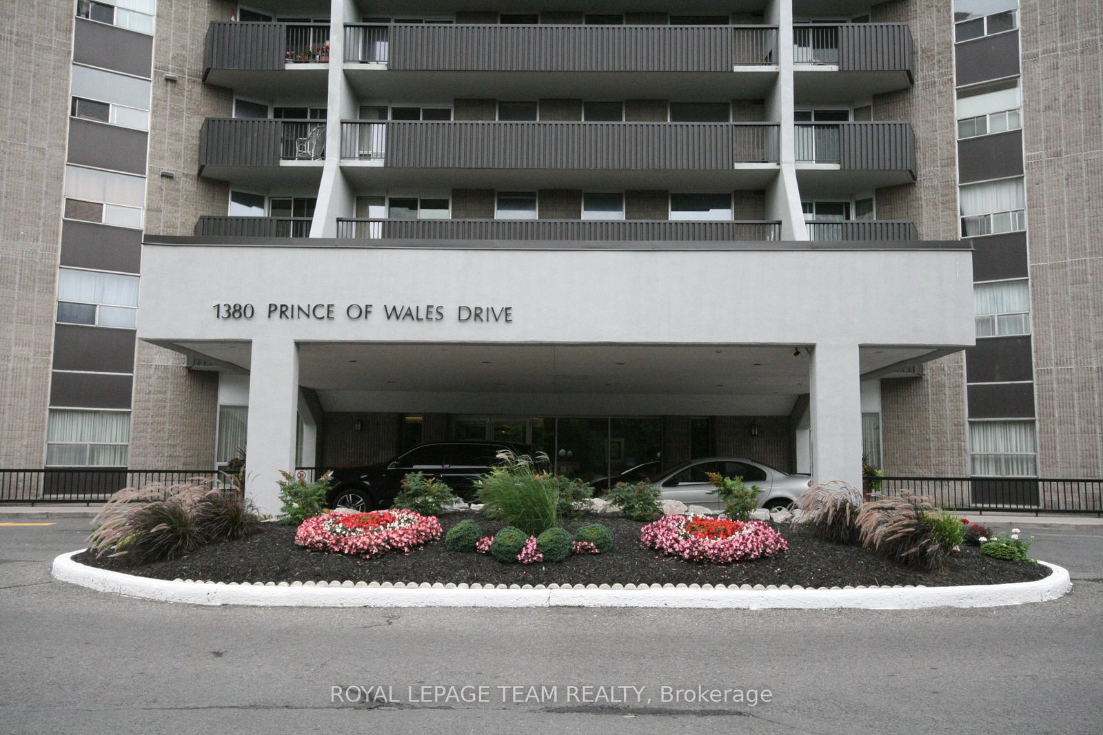 1380-prince-of-wales-drive-mooneys-bay-carleton-heights-and-area-ottawa-ontario-x12592734