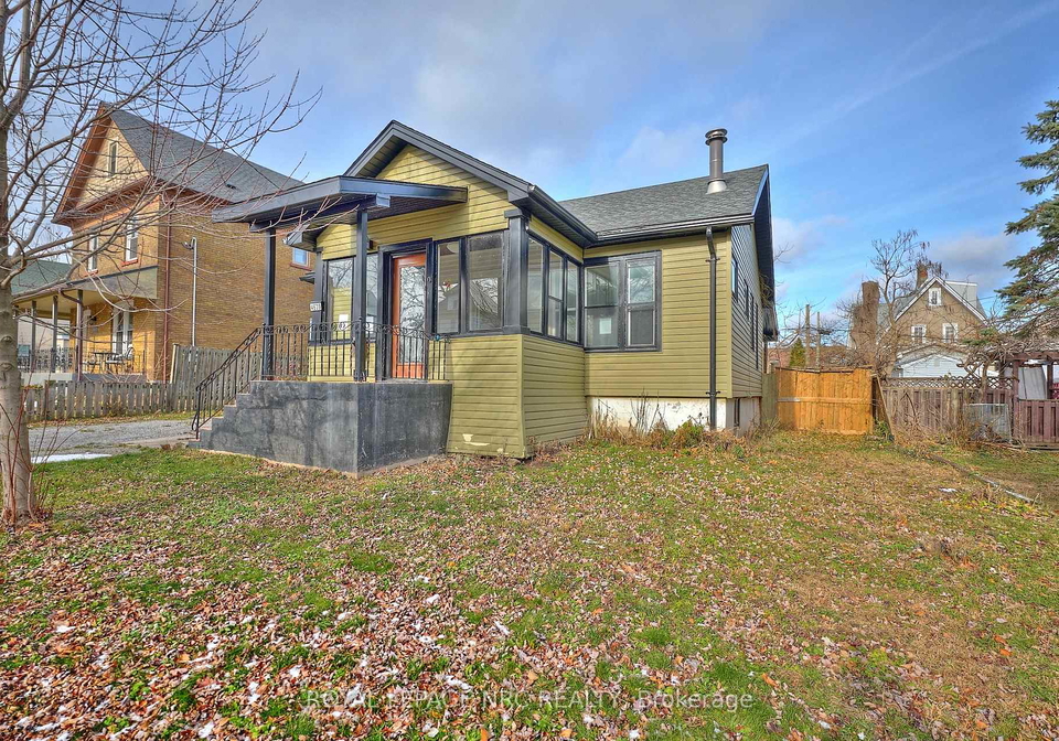 4639-eastwood-crescent-niagara-falls-ontario-x12593132