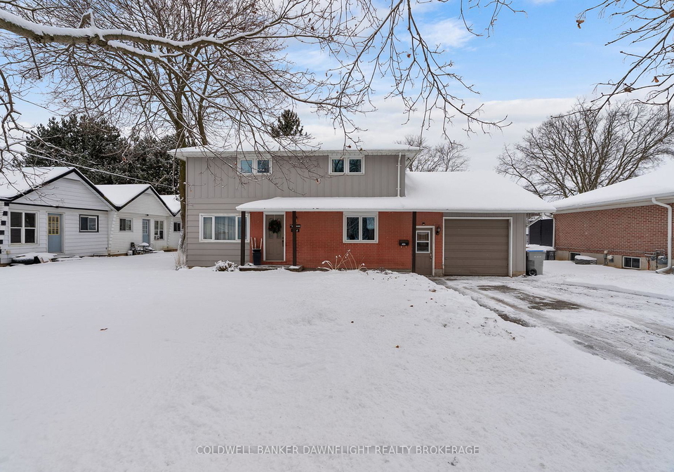 164-oxford-street-w-bluewater-ontario-x12593260