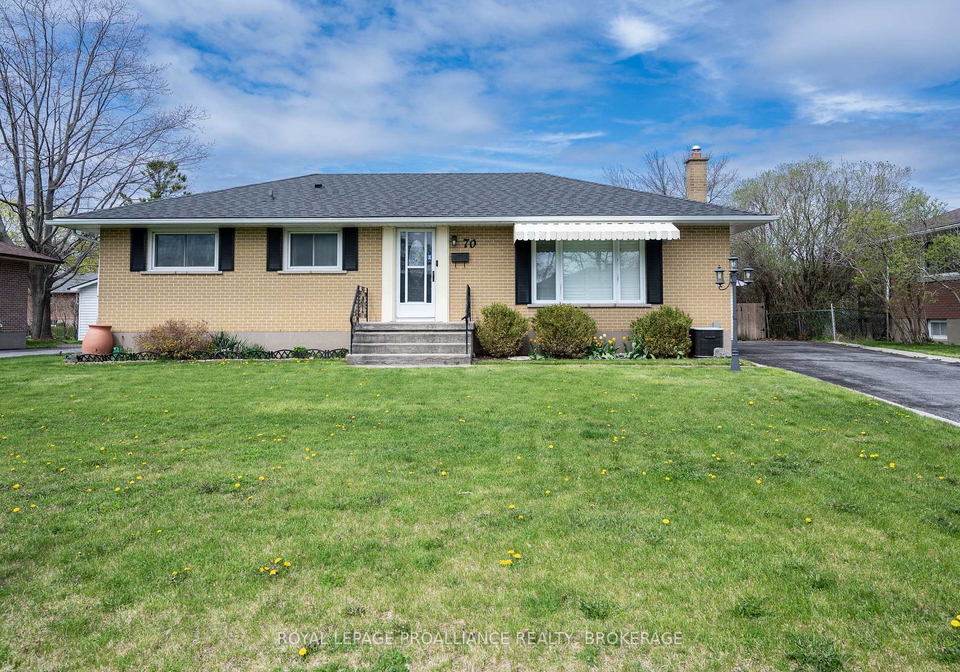 70-briscoe-street-loyalist-ontario-x12593316