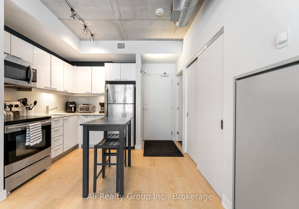 354-gladstone-avenue-ottawa-ontario-x12593436