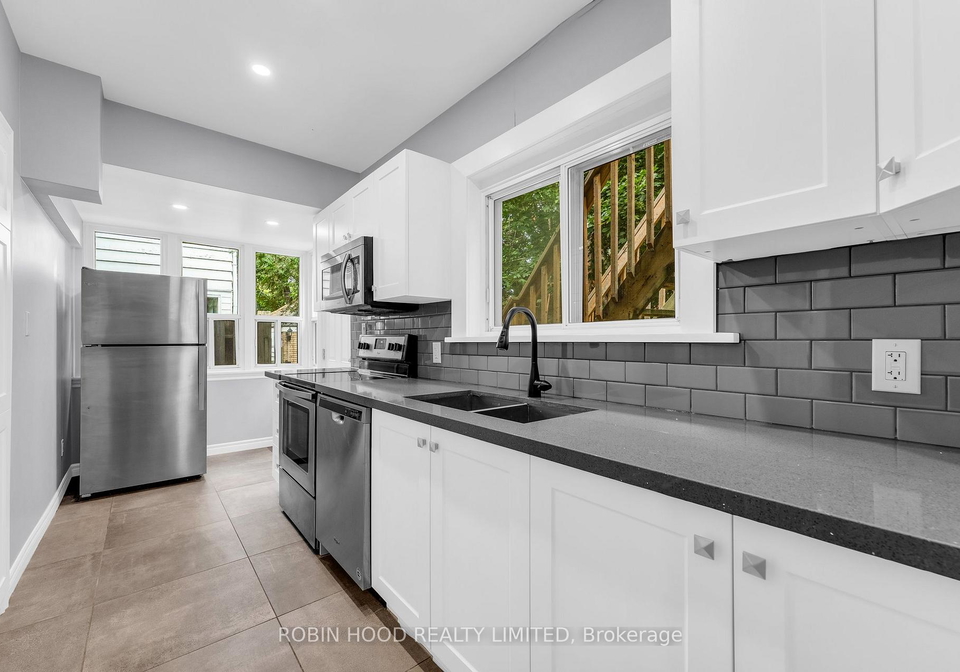 3proctor-boulevard-hamilton-ontario-x12593454