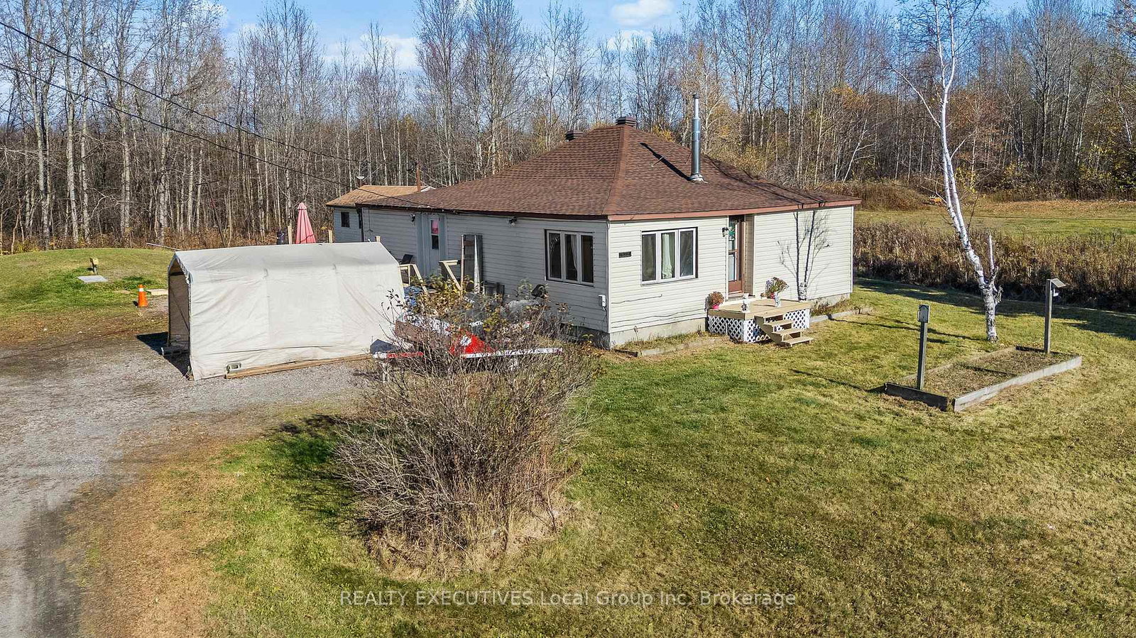 11735-hwy-17-w-west-nipissing-ontario-x12593528